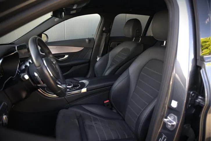 Mercedes-Benz C-Class 2020 photo 3