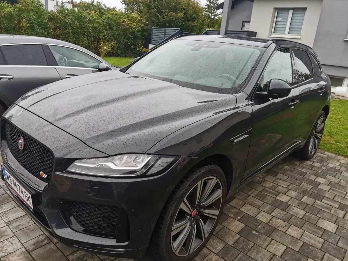 Jaguar F-Pace 2018 photo 3