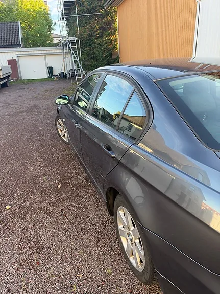 BMW 318I 2005 photo 5