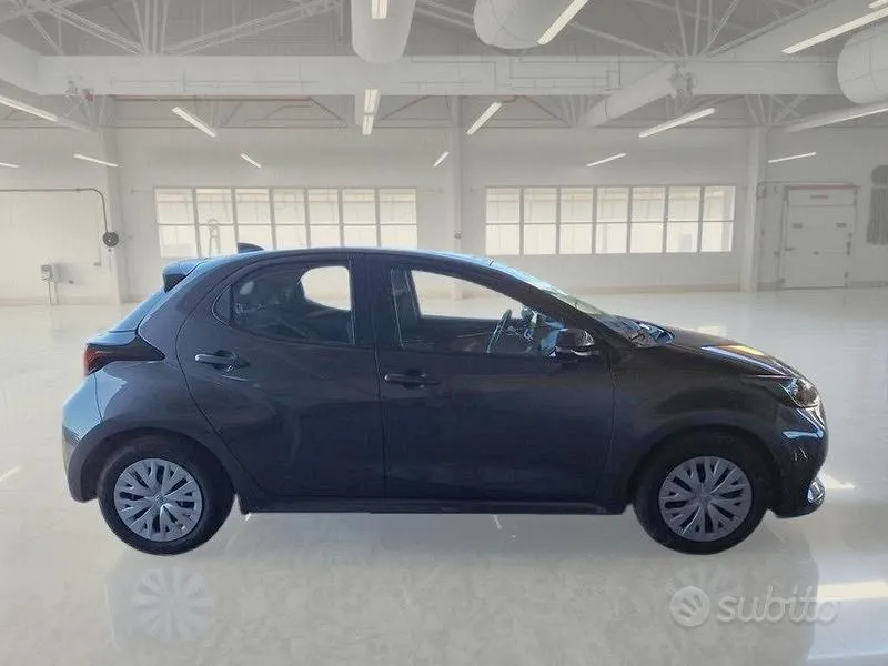Toyota Yaris 2022 photo 3