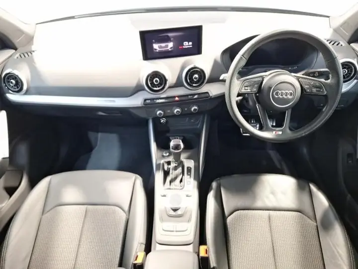 Audi Q2 2023 photo 3
