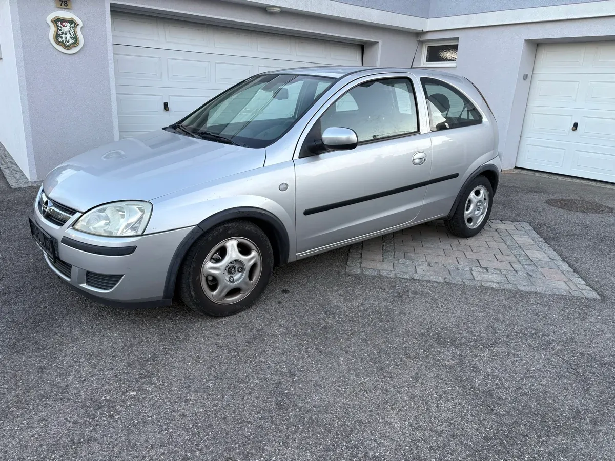 Opel Corsa 2004 photo 2