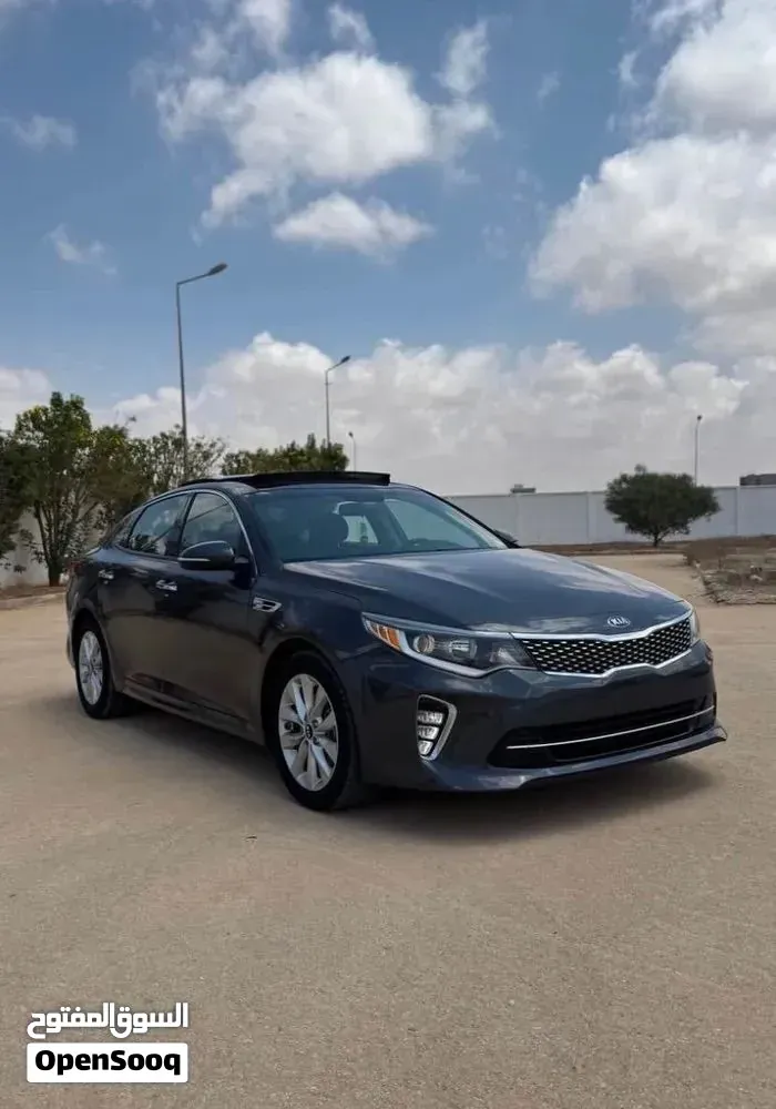 Kia K8 Gt 2018 photo 2
