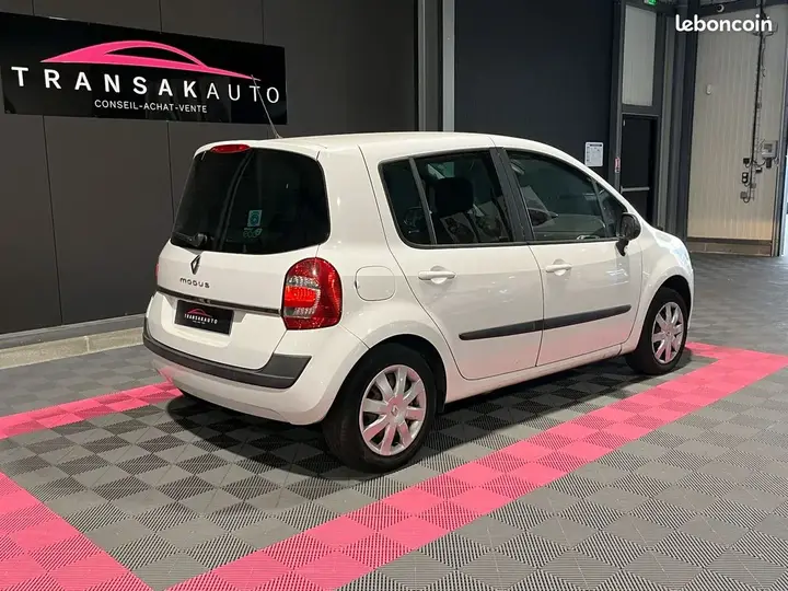 Renault Modus 2011 photo 3