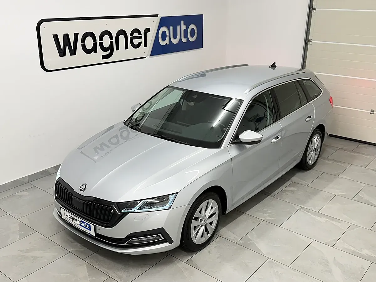 Skoda Octavia 2022 photo 3