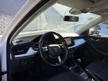 Skoda Scala 2021 photo 3