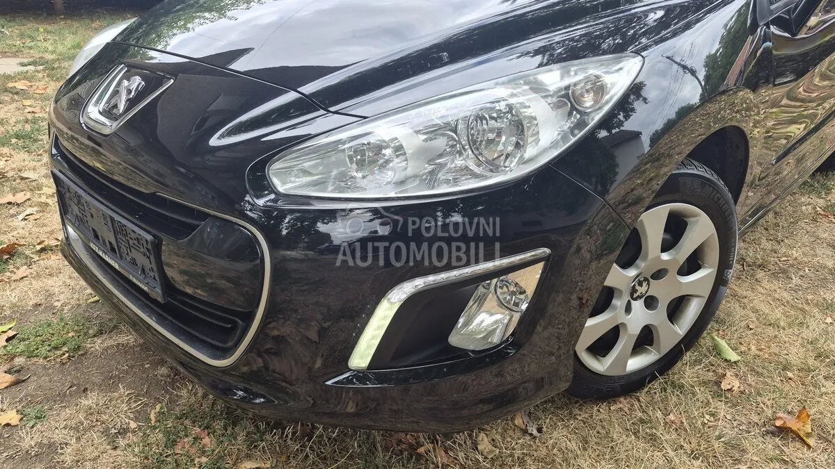 Peugeot 308 2012 photo 5