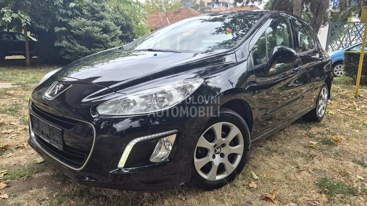 Peugeot 308 2012 photo 4