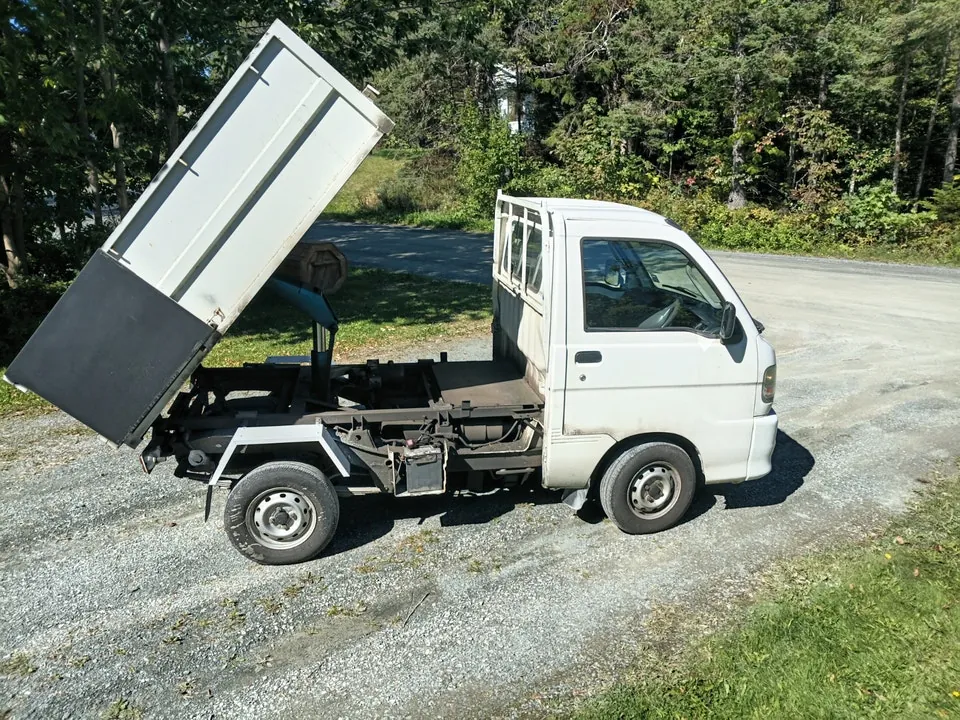 Daihatsu Hijet 2004 photo 4