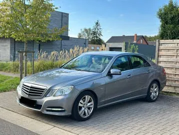 Mercedes-Benz E200 Avantgarde