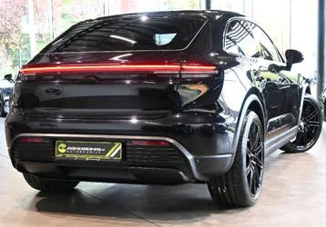 Porsche Macan 2024 photo 2