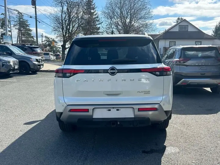 Nissan Pathfinder 2024 photo 3