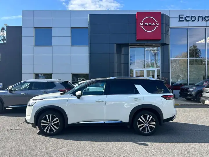 Nissan Pathfinder 2024 photo 5