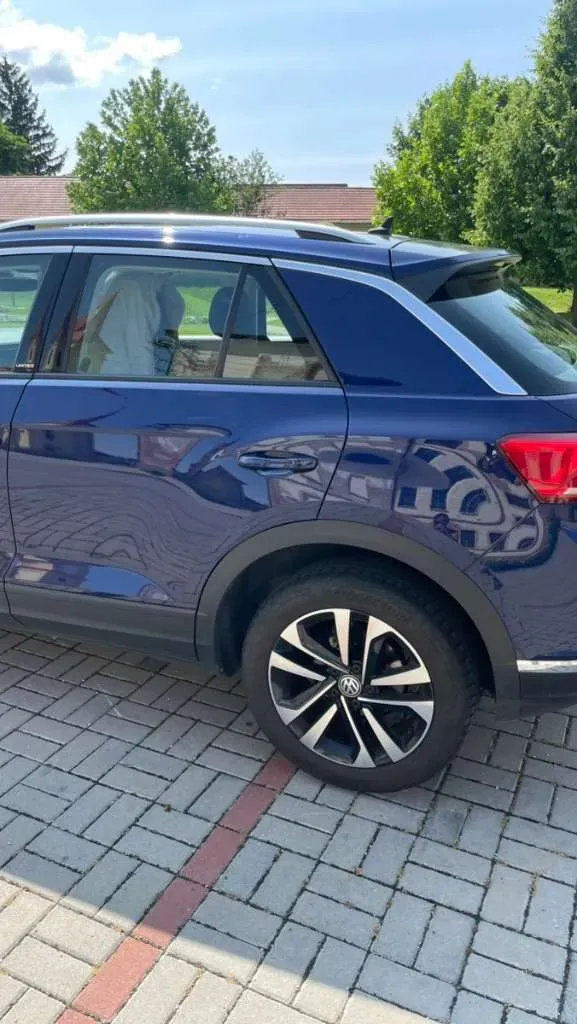 Volkswagen T-Roc 2020 photo 2