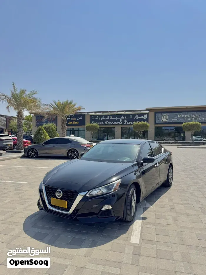 Nissan Altima 2020 photo 2