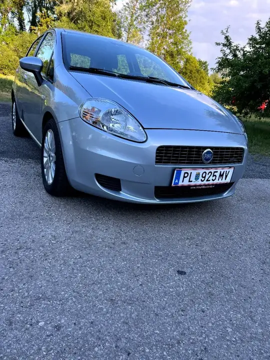 Fiat Grande Punto 2006 photo 3