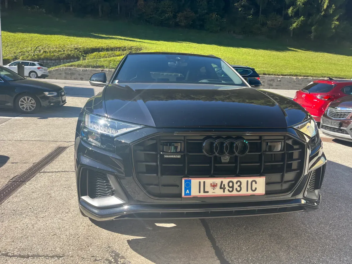 Audi Q8 2021 photo 3