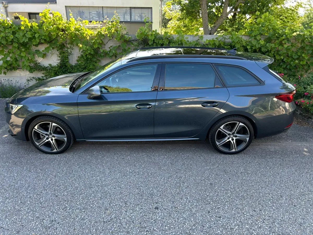 Seat Leon 2023 photo 3