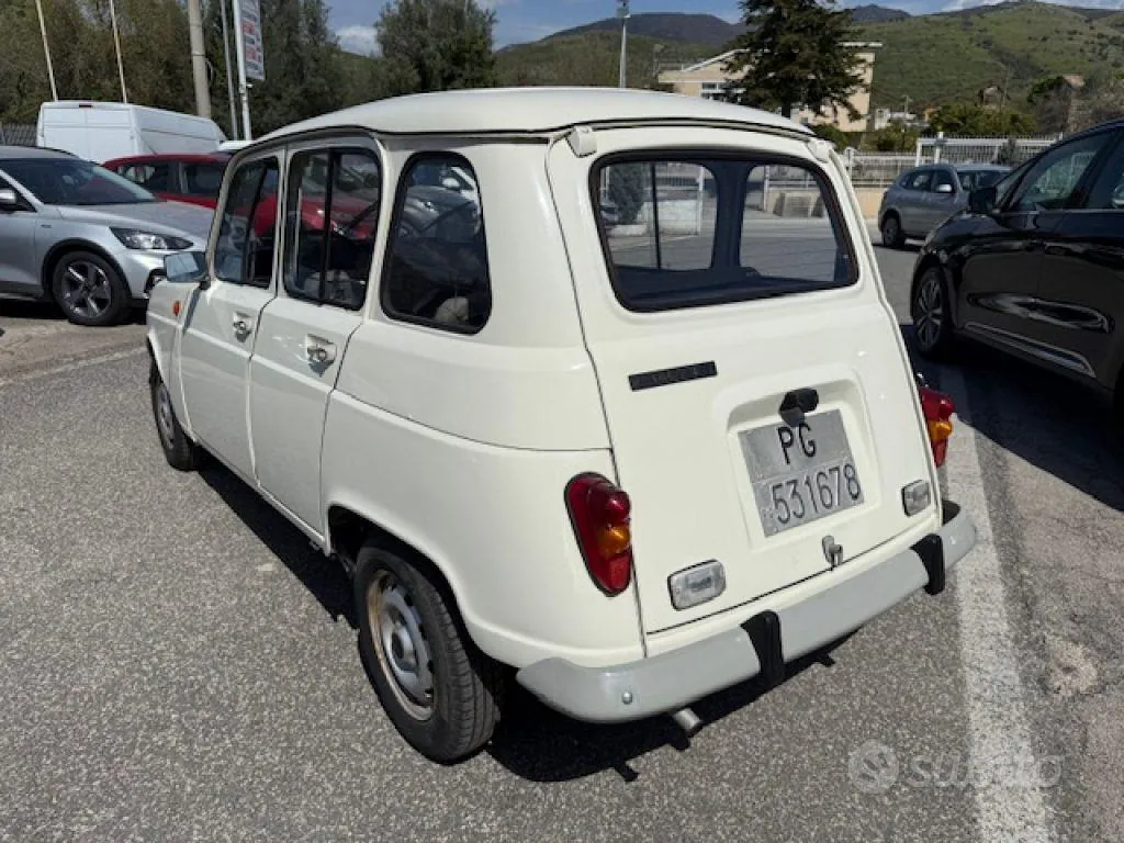 Renault R4 1986 photo 4
