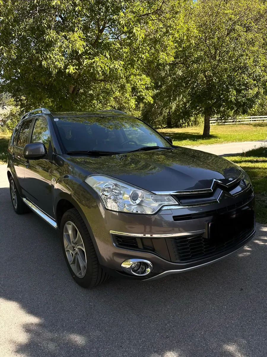 Citroen C-Crosser