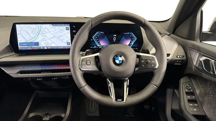 BMW 1 Series 2026 photo 5