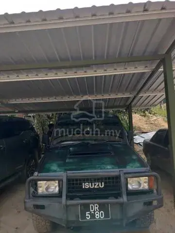 Isuzu Trooper