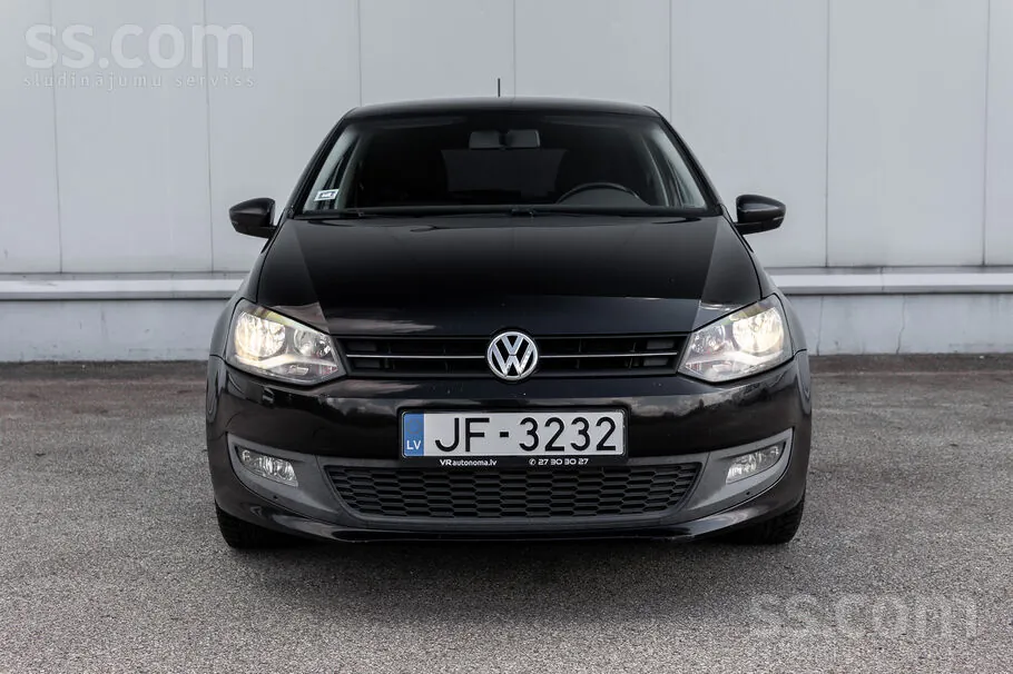 Volkswagen Polo 2010 photo 2