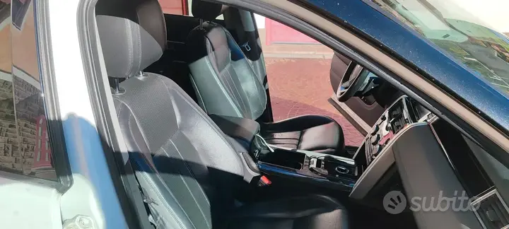 Land Rover Discovery Sport 2016 photo 5