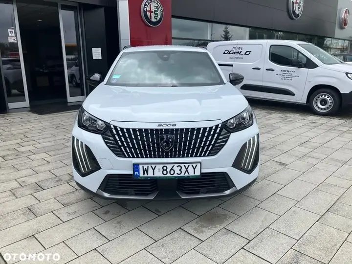 Peugeot 2008 2024 photo 2