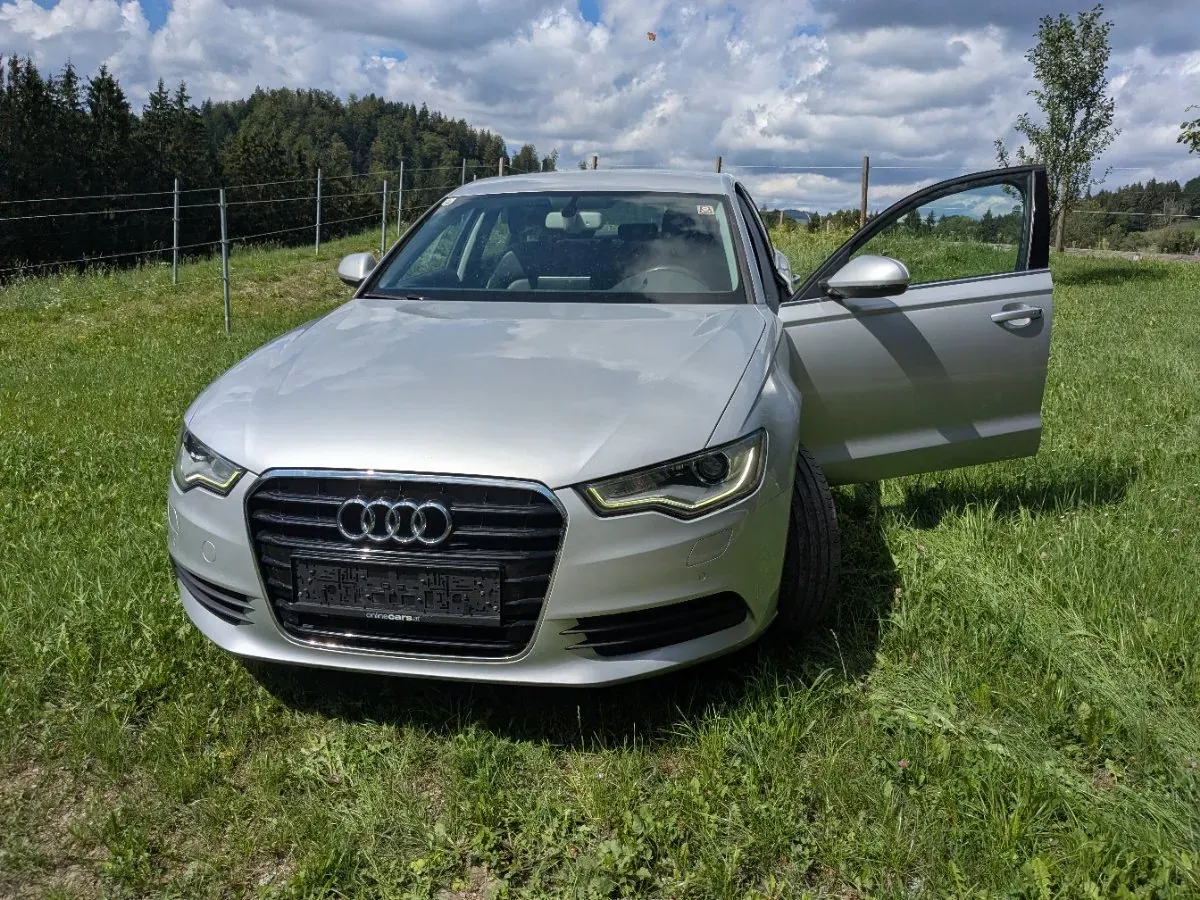 Audi A6 2011 photo 2