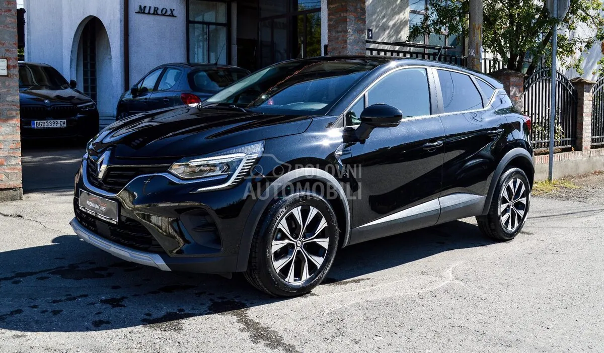 Renault Captur 2022 photo 2