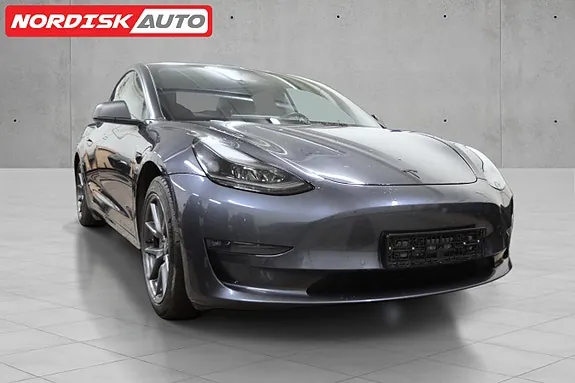 Tesla Model 3 2021 photo 2