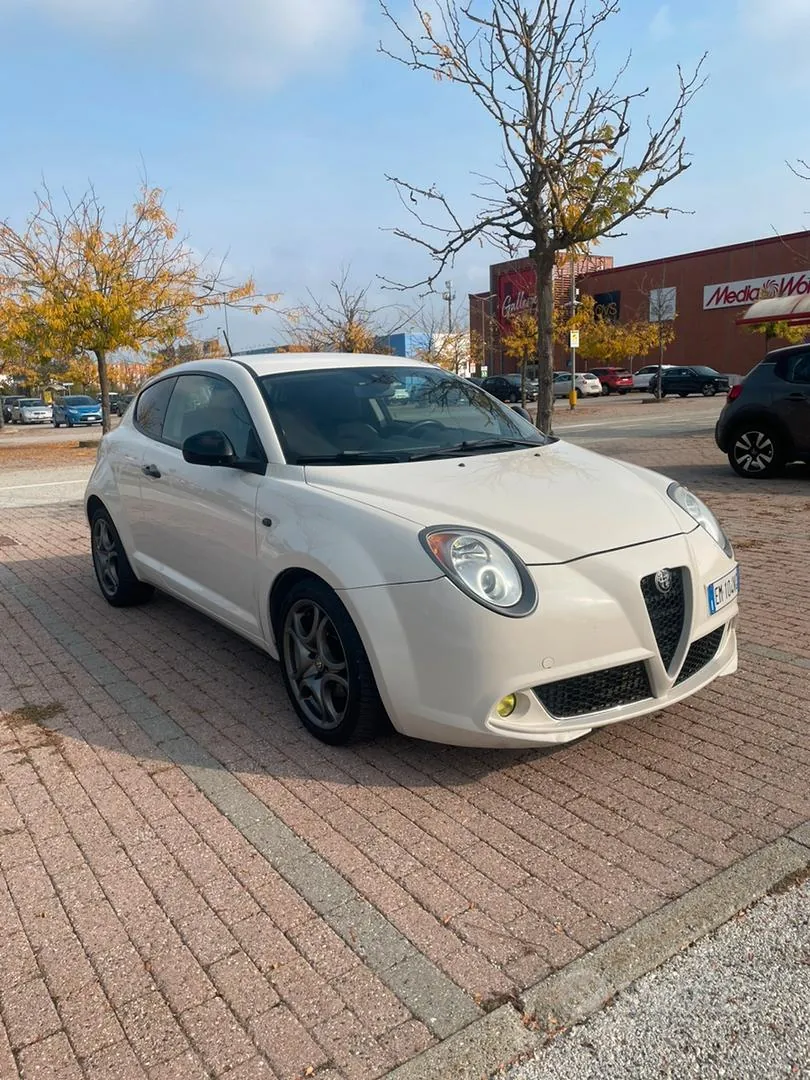 Alfa Romeo Mito 2012 photo 4