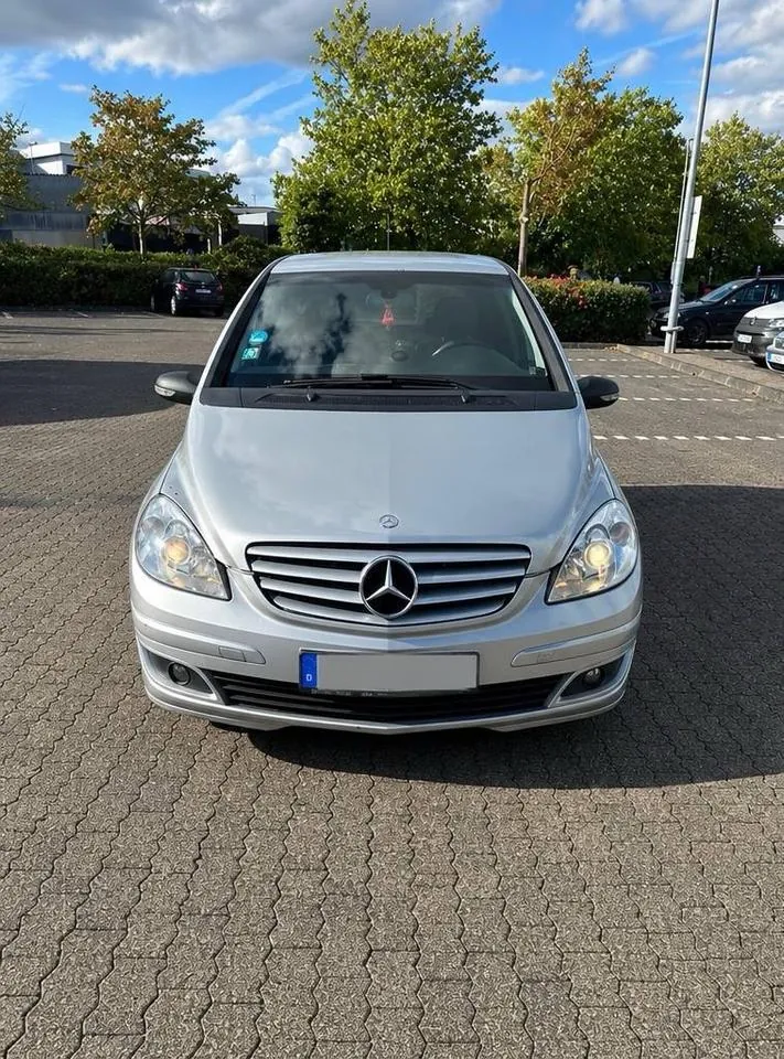 Mercedes-Benz B170