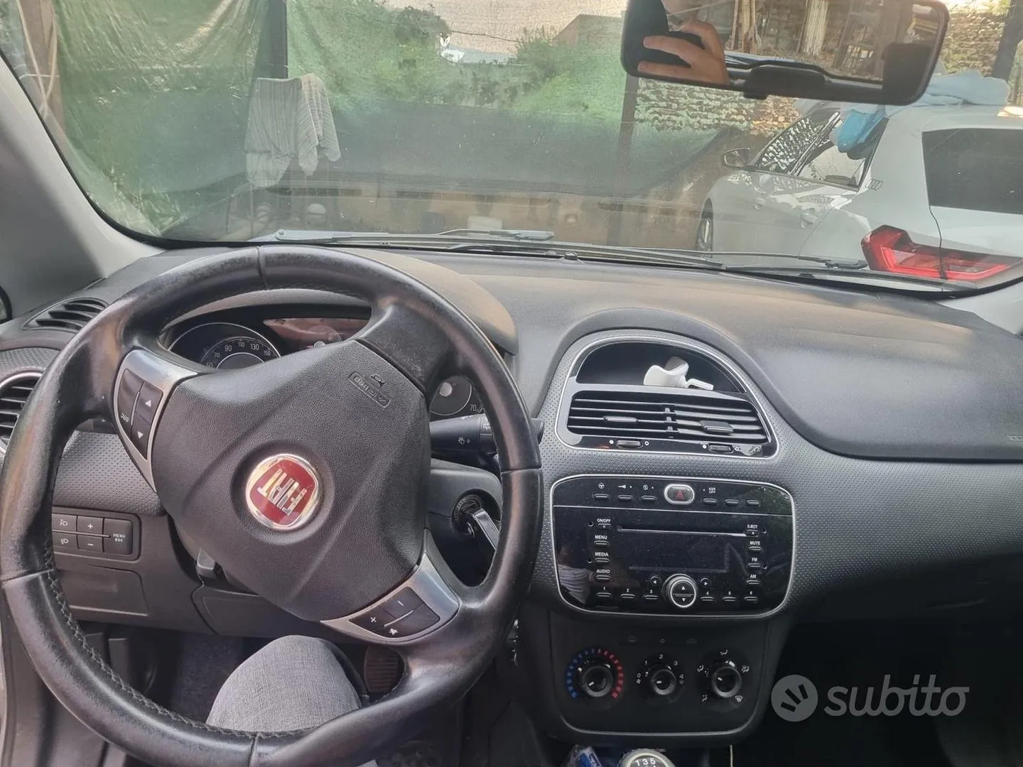 Fiat Punto Evo 2011 photo 4