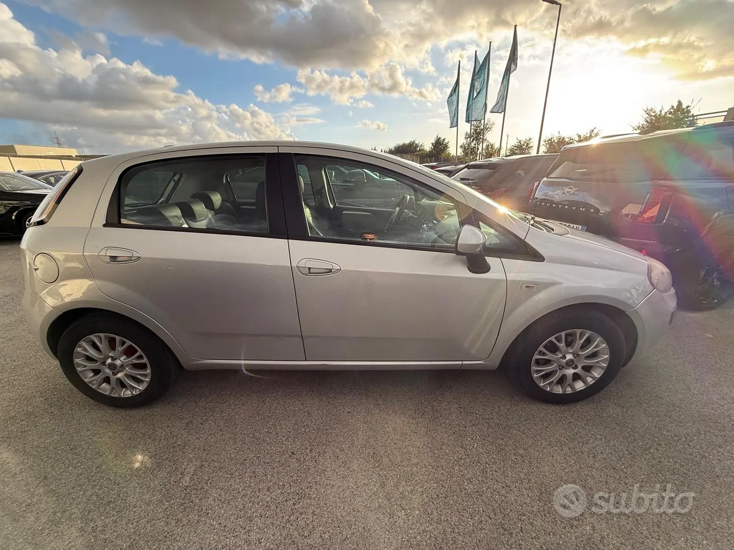 Fiat Punto Evo 2011 photo 2