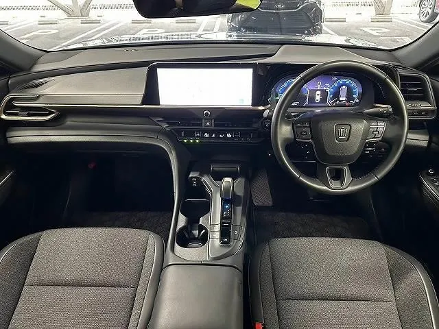 Toyota Crown Crossover G 12.3 2023 photo 2