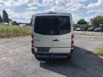 Mercedes-Benz Sprinter photo 3
