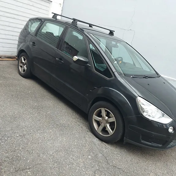 Ford S-Max 2008 photo 2
