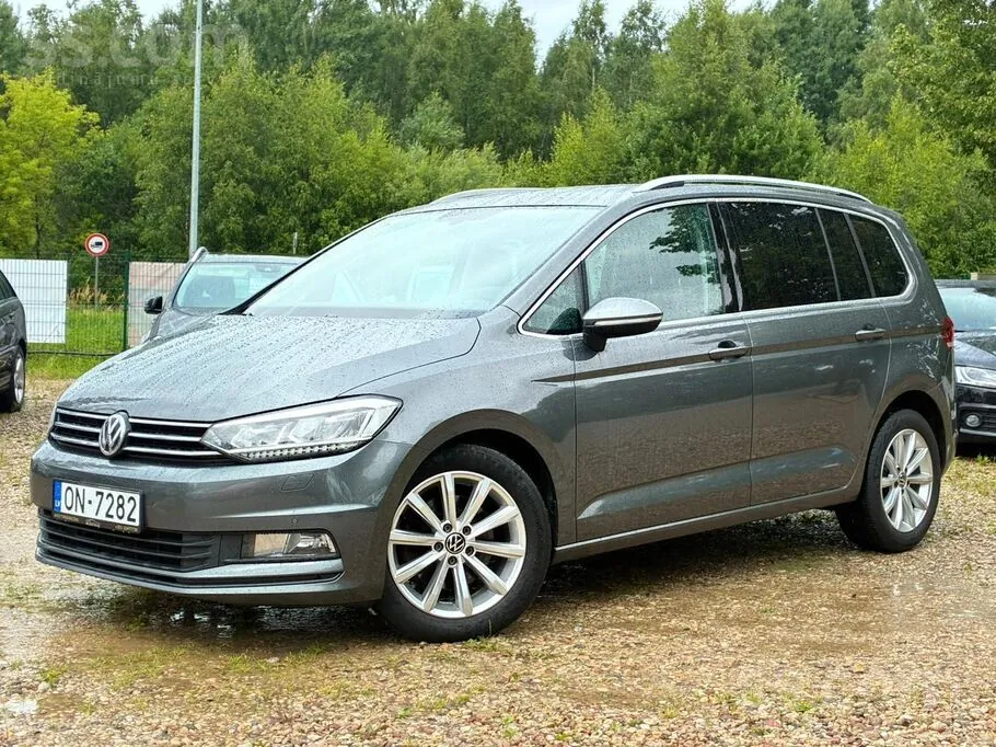Volkswagen Touran 2016 photo 2