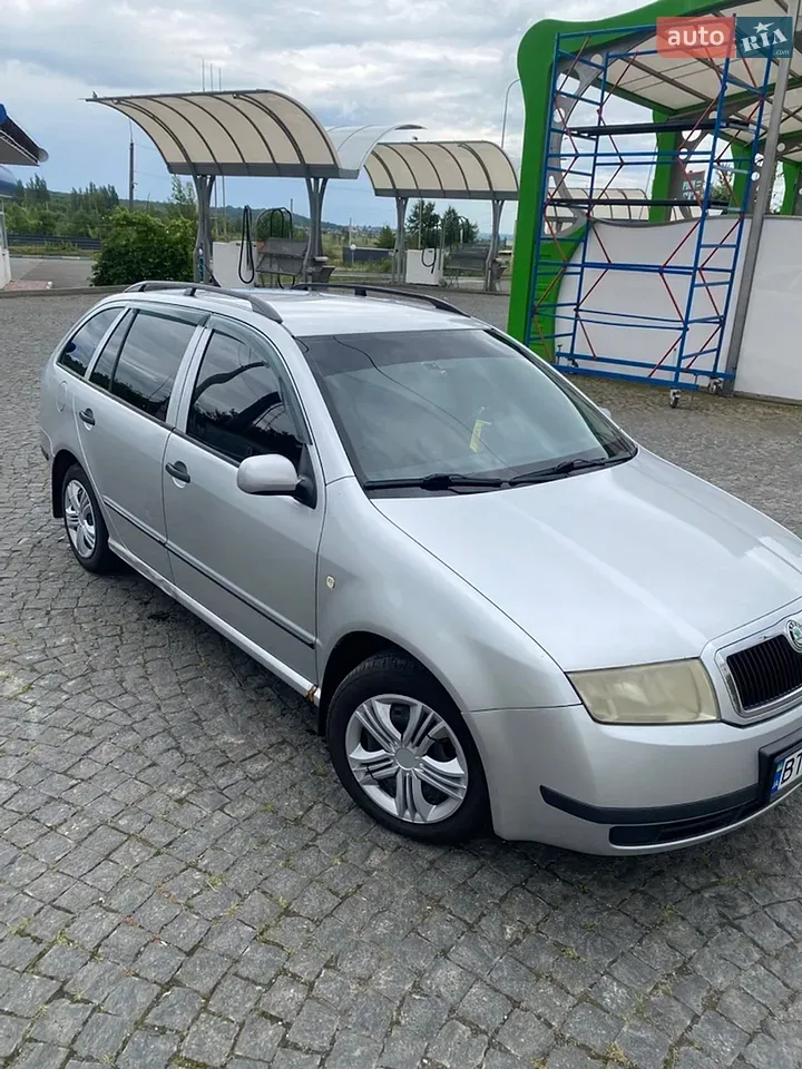 Skoda Fabia 2004 photo 2