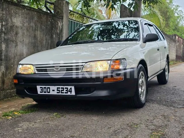 Toyota Corolla 1995 photo 4