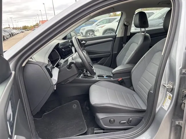 Volkswagen Jetta 2025 photo 3