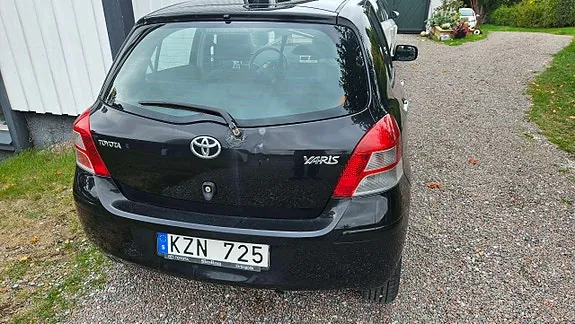 Toyota Yaris 2010 photo 4