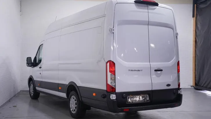 Ford Transit 2022 photo 3