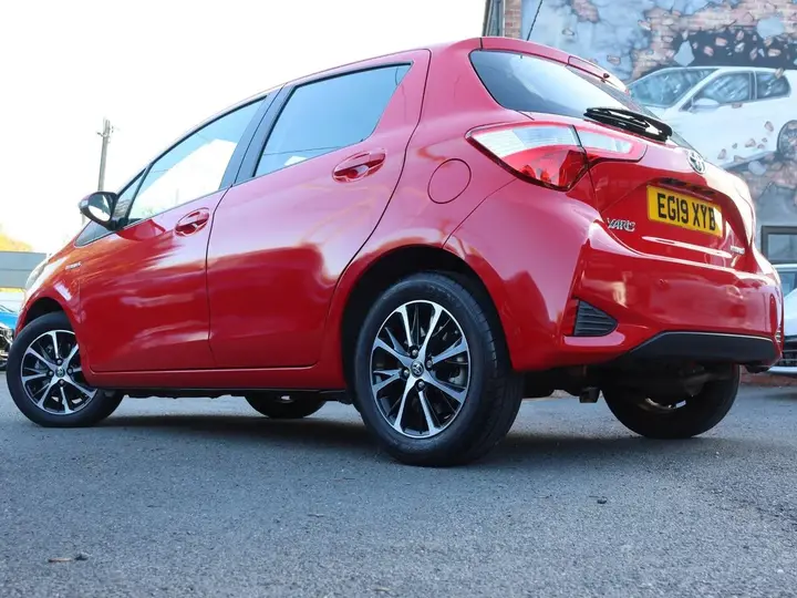 Toyota Yaris 2019 photo 3