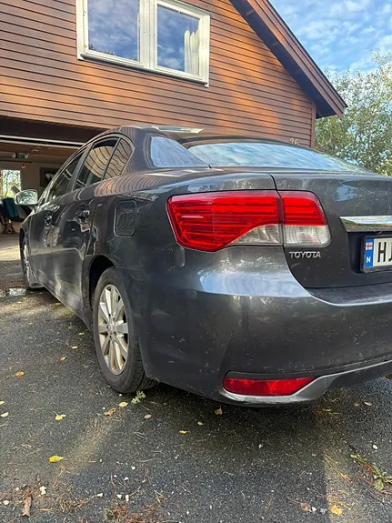 Toyota Avensis 2012 photo 4