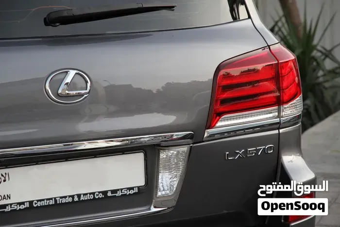 Lexus Lx 570 2013 photo 2