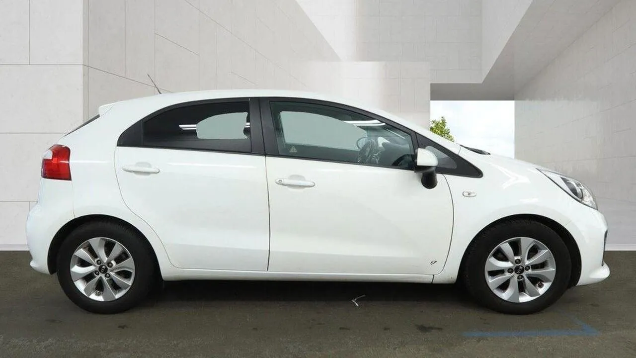 Kia Rio 2016 photo 5