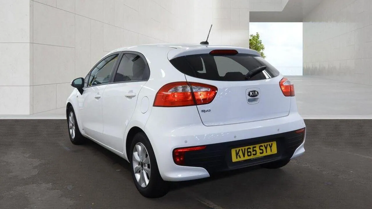 Kia Rio 2016 photo 3